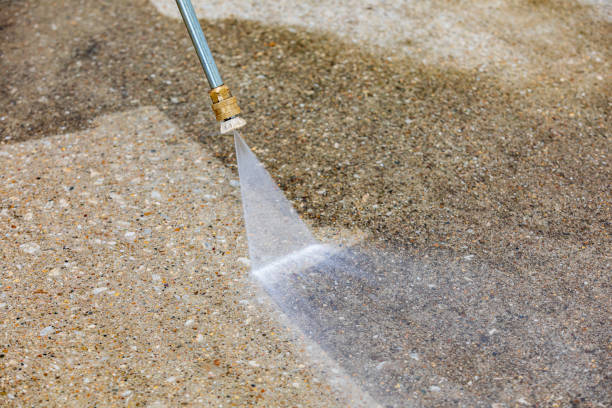 Best Window and Screen Pressure Cleaning in Beach City, TX